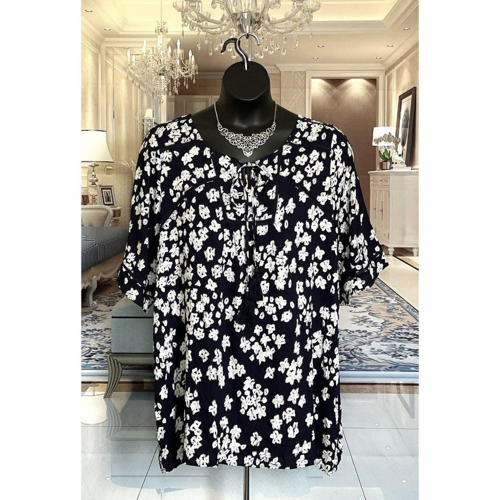 NWOT EVANS 20 Navy Blue/White Floral Half Slv Blouse Long Tunic Top